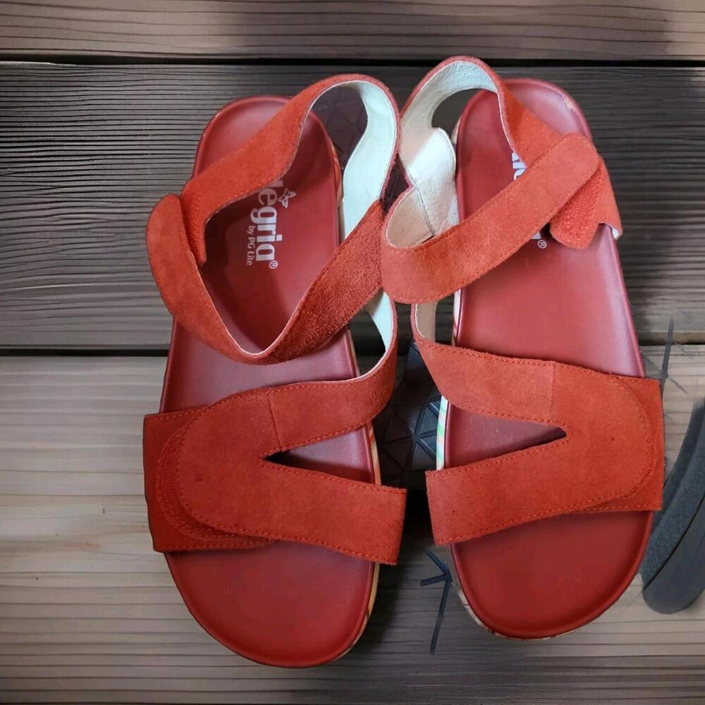 Alegria by PG Lite ANA-172 Wedge Sandals US 8 Red Suede Multicolor soles - Picture 3 of 8